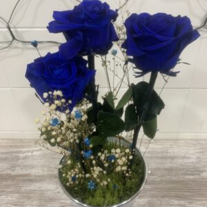 Cubo de flores eternas azules